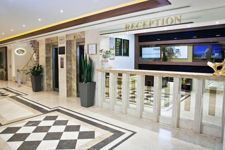 Lobby Photo