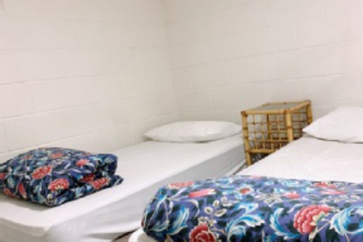 Room 95 of 216