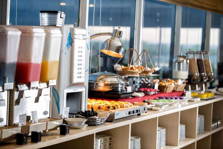 Breakfast/Coffee Service 22 of 27