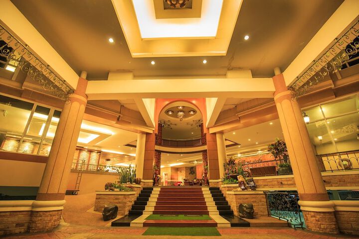 Hotel 33 of 35