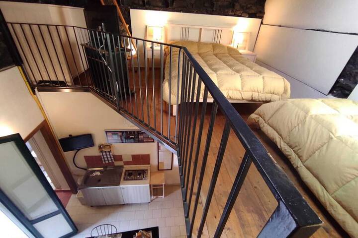 Room 27 of 40