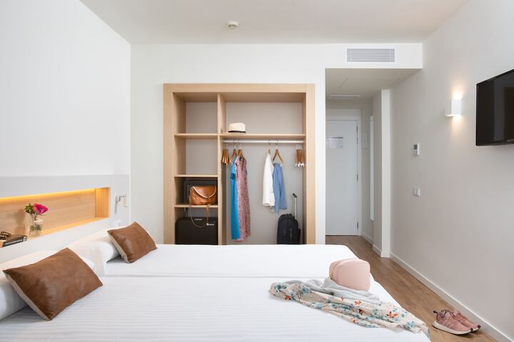 Room 15 of 129