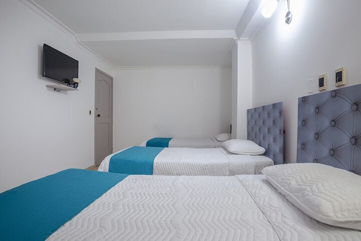 Room 4 of 24