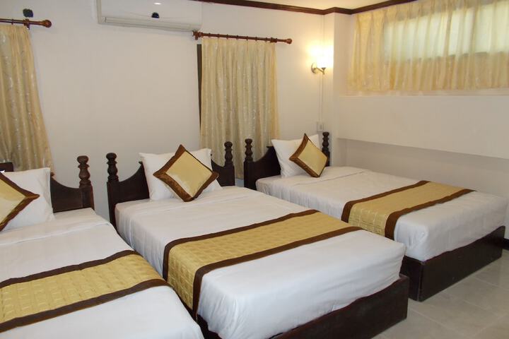 Room 12 of 24