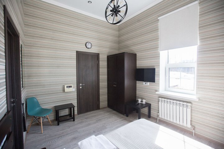 Room 17 of 30