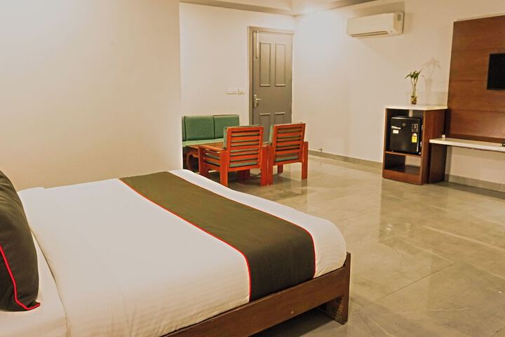 Room 10 of 23