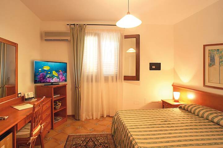 Room 14 of 46