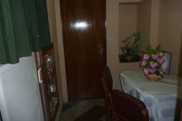 Room 13 of 17