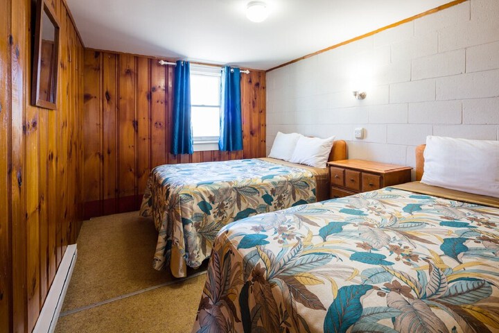 Room 27 of 219