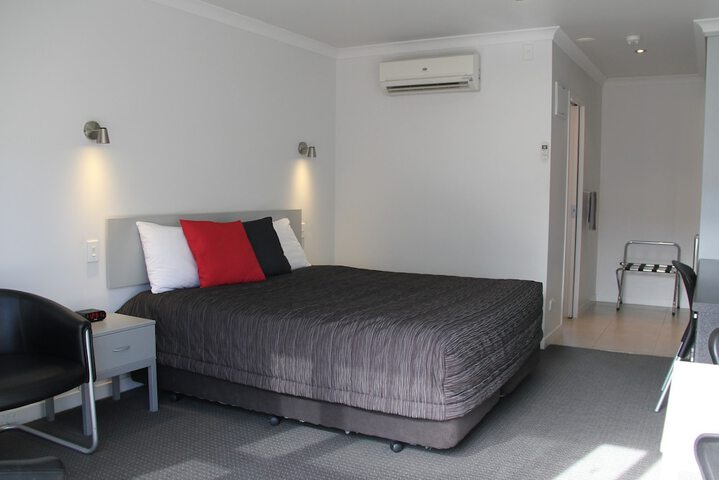 Room 4 of 47