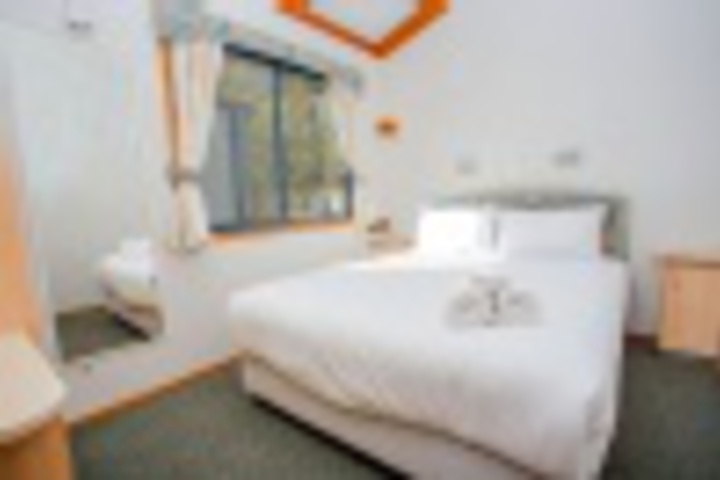 Room 579 of 611
