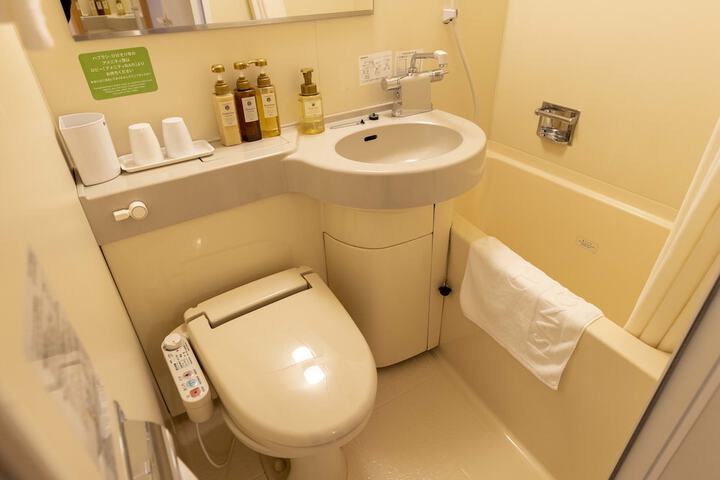 Clean Restrooms