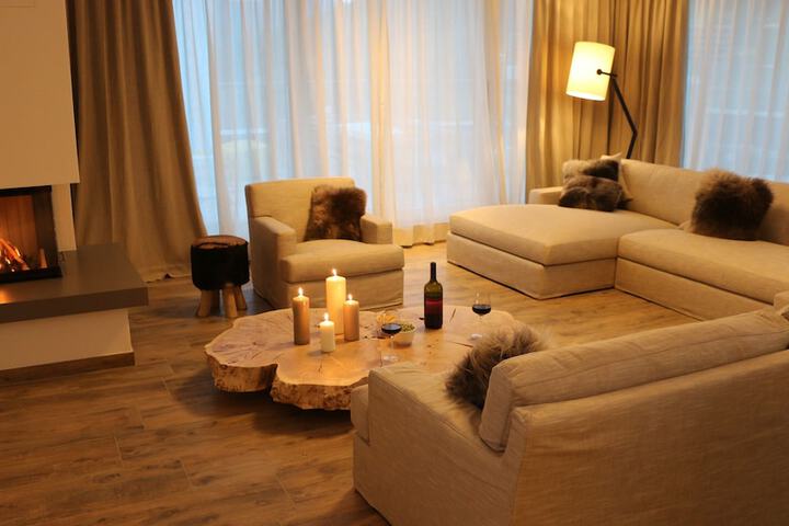 Room 9 of 115