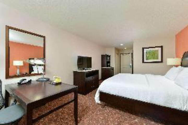 Room 33 of 33