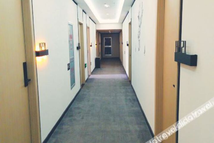Hotel Interior 5 of 20