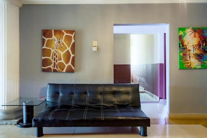 Room 18 of 29