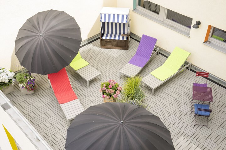 Sundeck 125 of 133