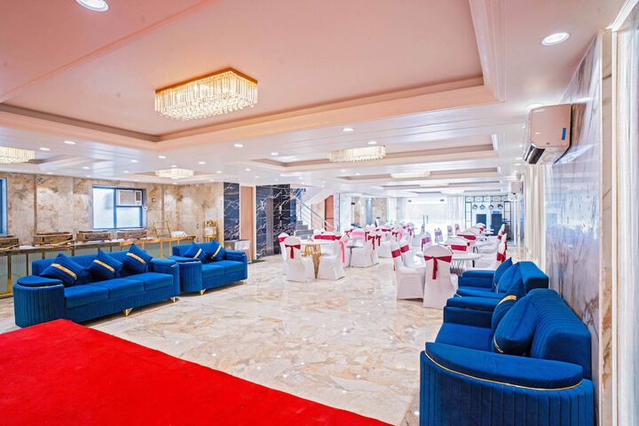 Ballroom/Hall 29 of 49