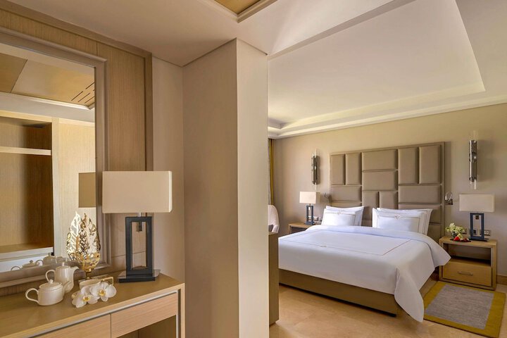 Room 30 of 120