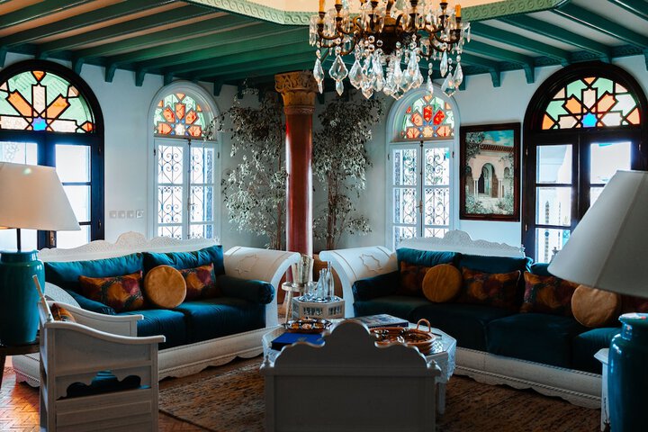 Lounge 74 of 117