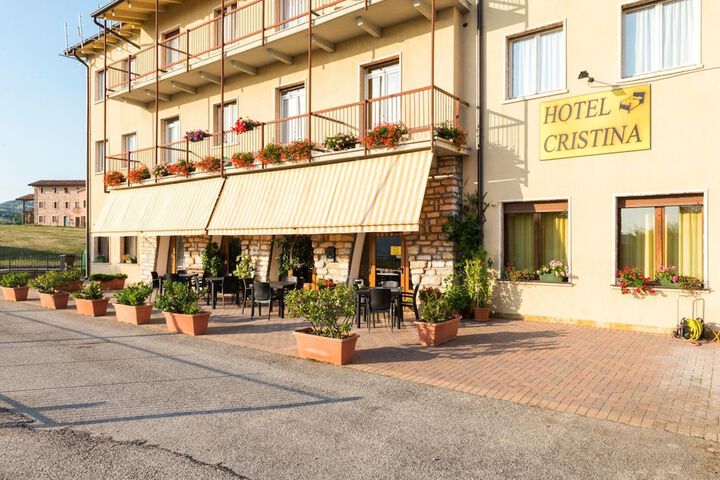 Hotel 54 of 60