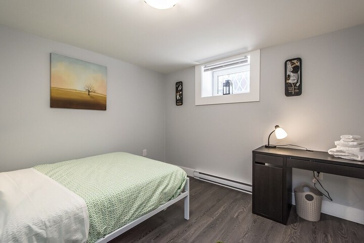 Room 20 of 64