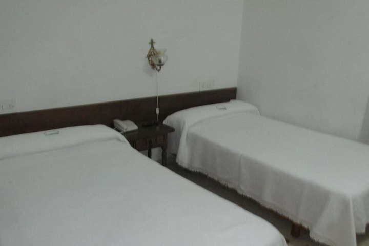 Room 18 of 66