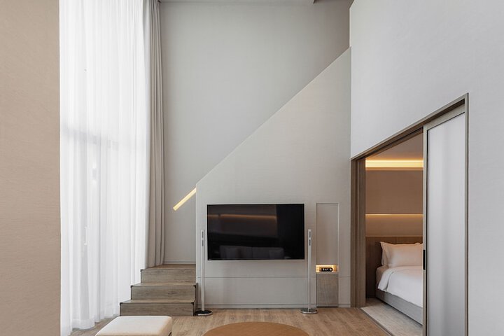 Room 28 of 55