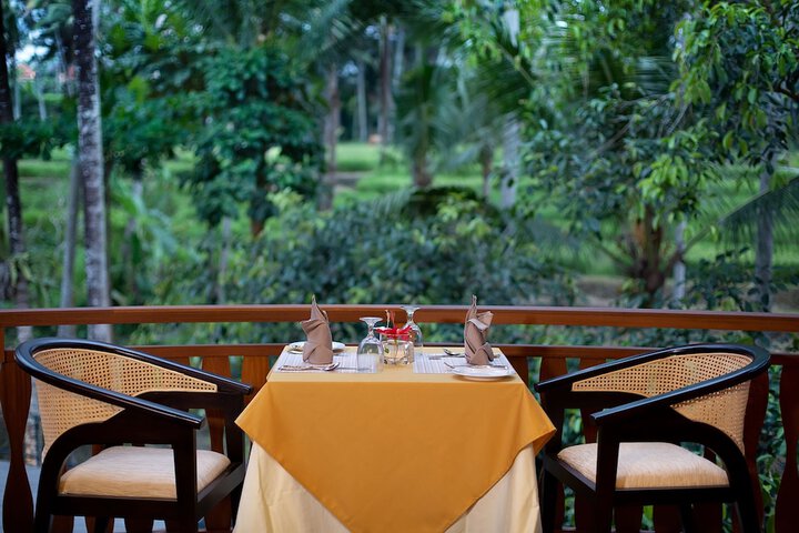 Dining 71 of 83