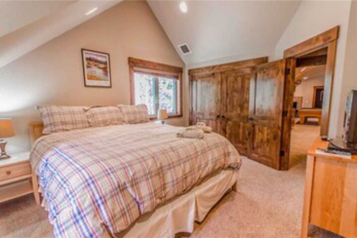 Room 15 of 16