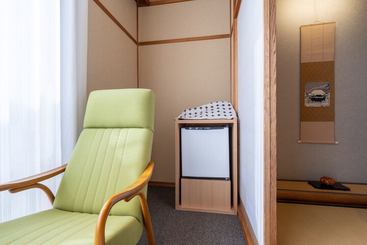 Room 25 of 73