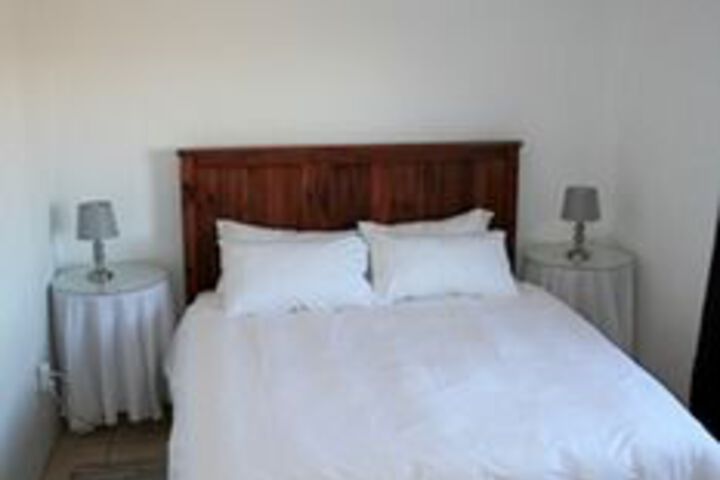 Room 11 of 25