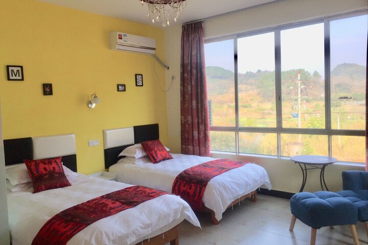 Room 8 of 21