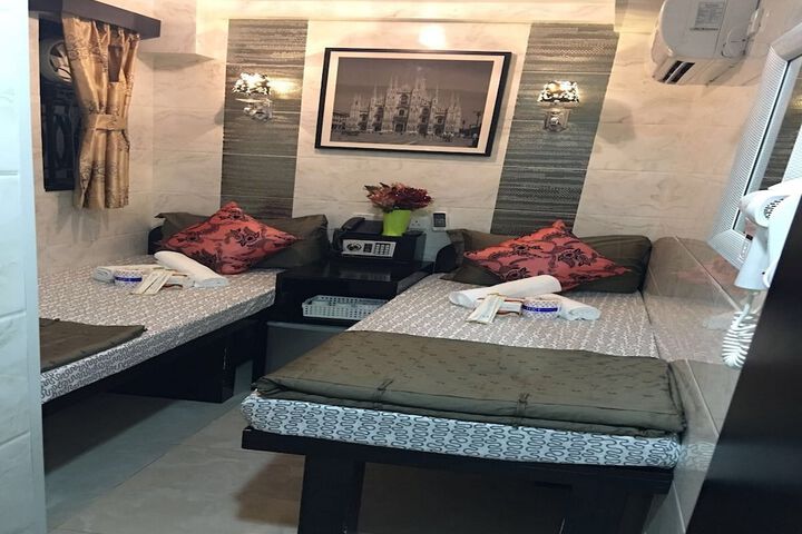 Room 19 of 48
