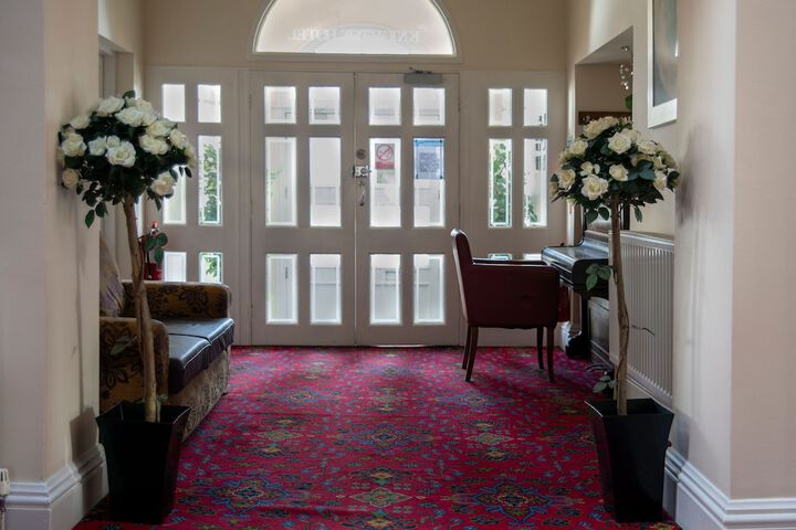 Hotel 2 of 73