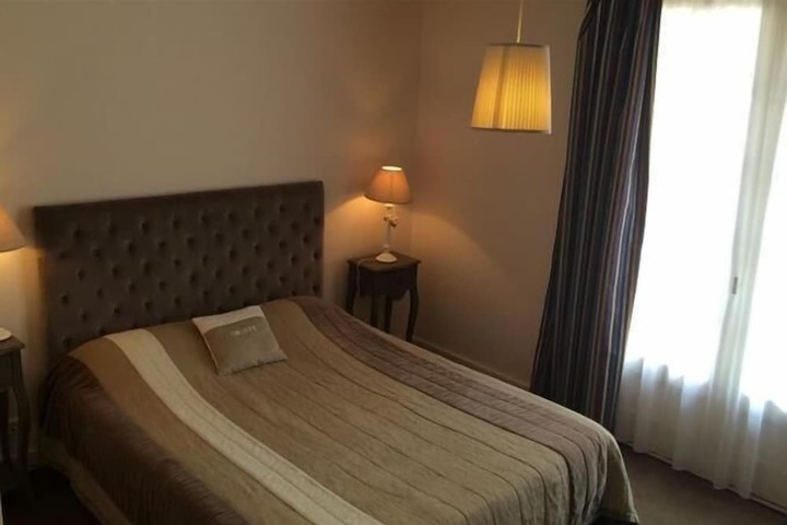 Room 12 of 48