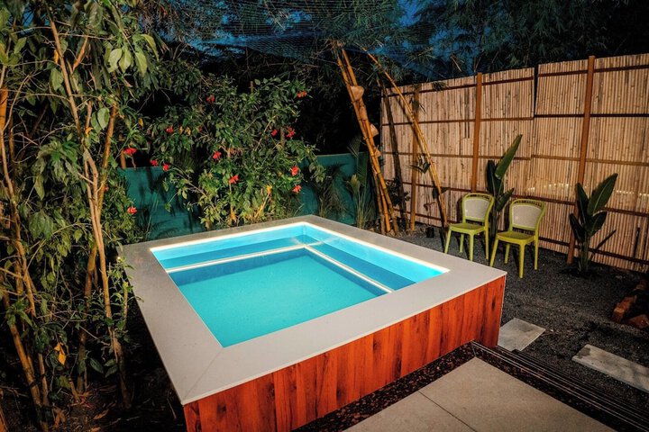 Pool 61 of 83