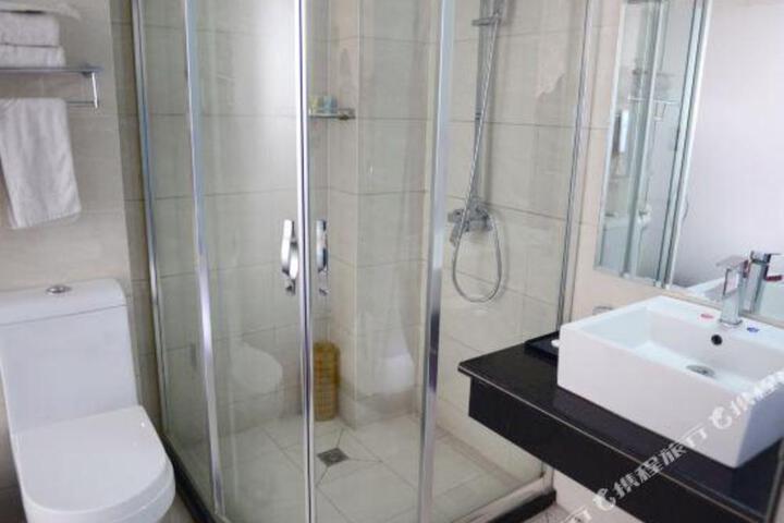 Yaxuan Hotel