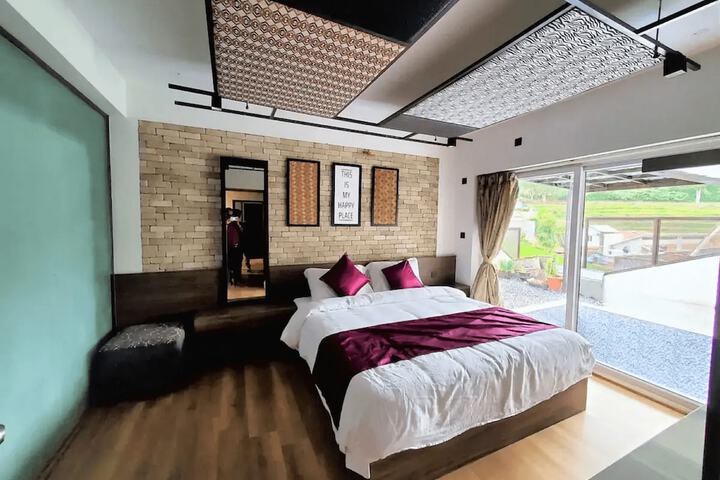 Room 10 of 55