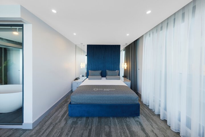 Room 20 of 66