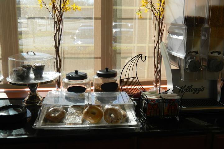 Breakfast/Coffee Service 39 of 42