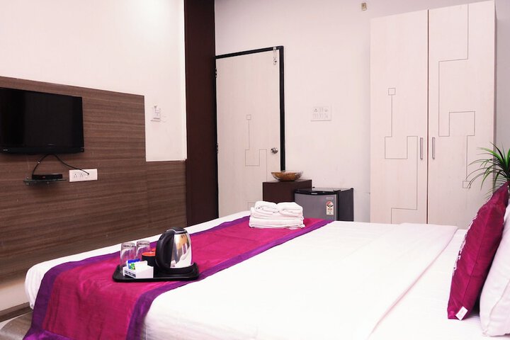 Room 33 of 54