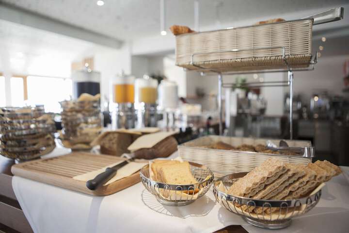 Breakfast/Coffee Service 37 of 83