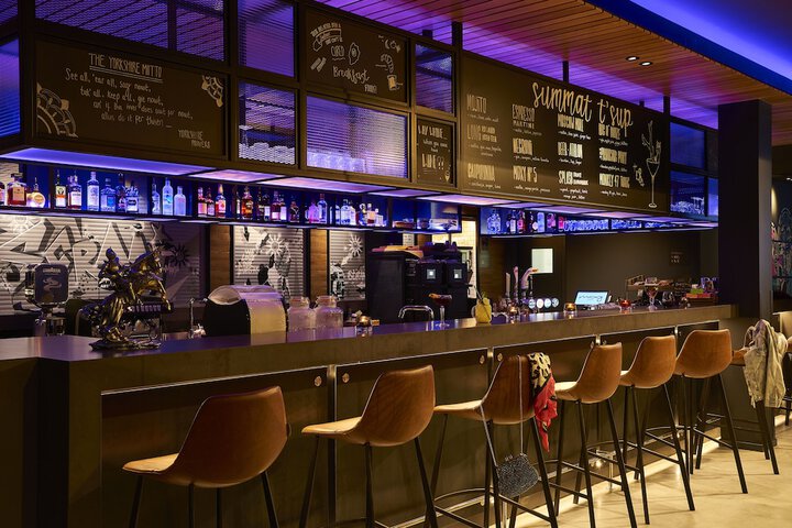Dining Photos