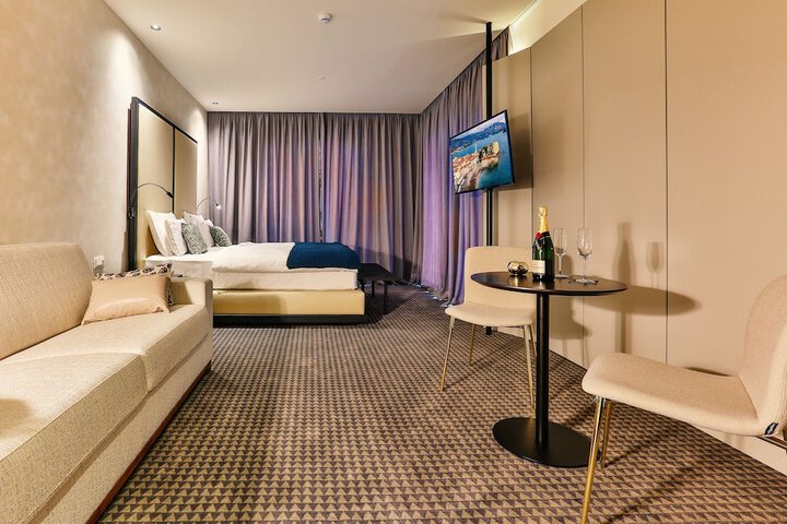 Room 15 of 55