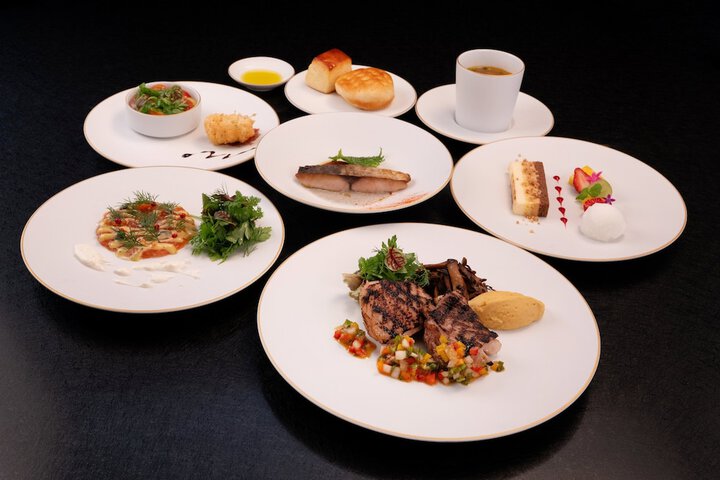 Dining 142 of 201