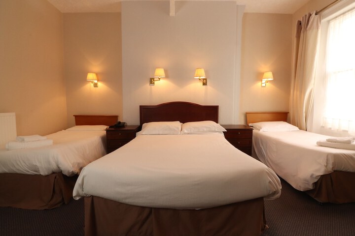 Room 7 of 95