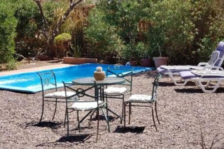 Hotel Pool