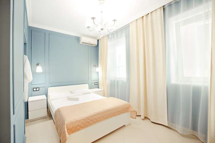 Room 7 of 62