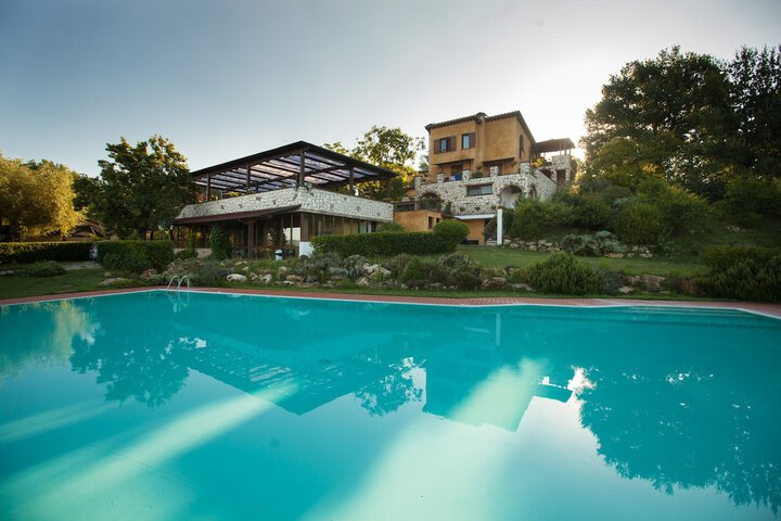 Pool 16 of 60